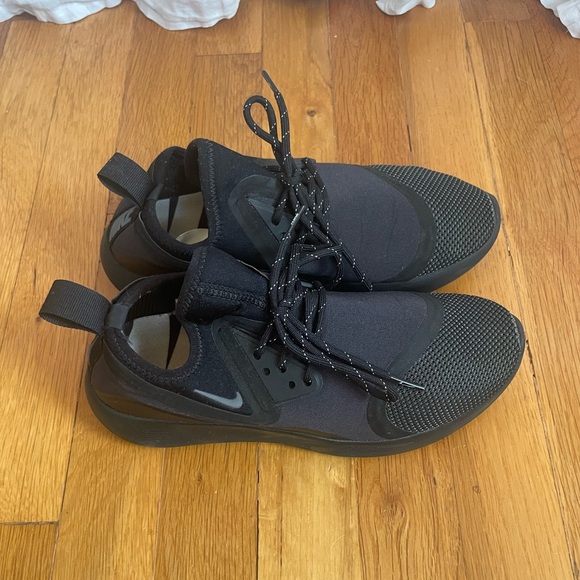 Nike Shoes - Nike Sneakers